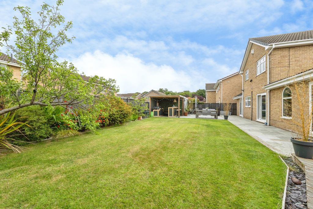 Property photo 2 of 20 Pbox-Img.Jpg