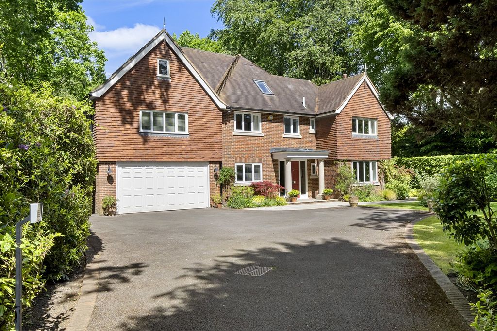 Property photo 1 of 16 External