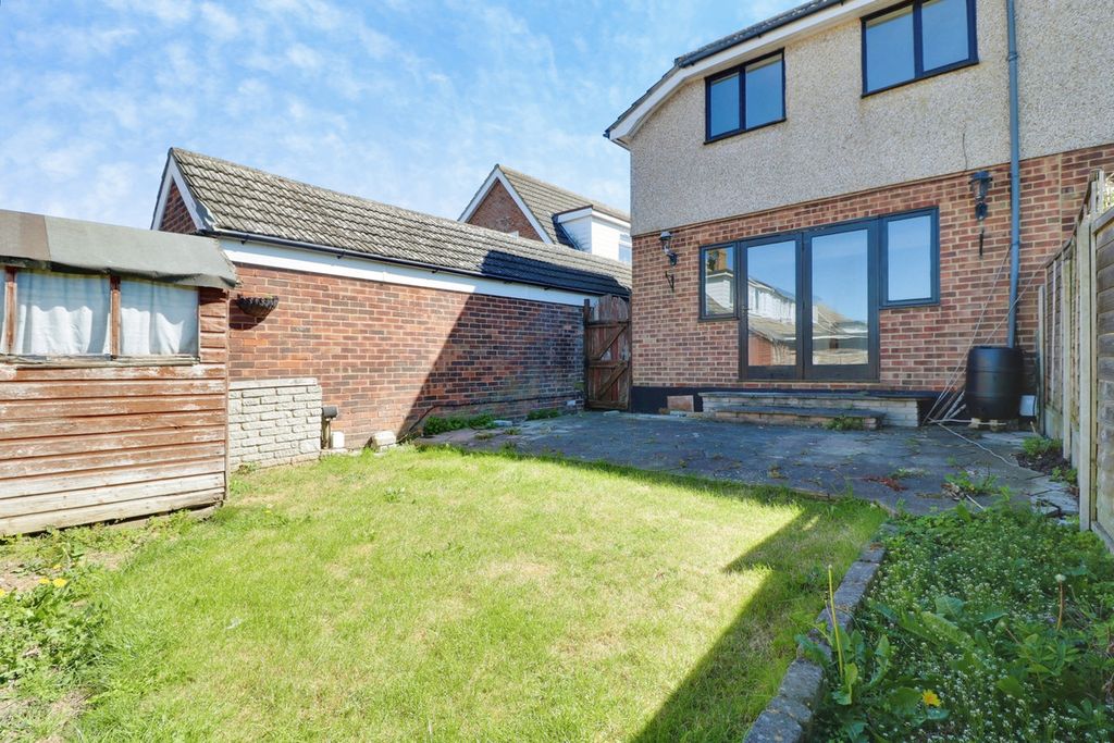 Property photo 2 of 16