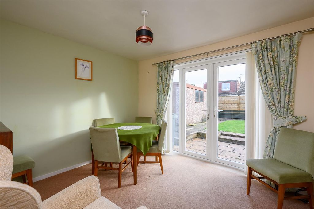 Property photo 2 of 14 Bedroom