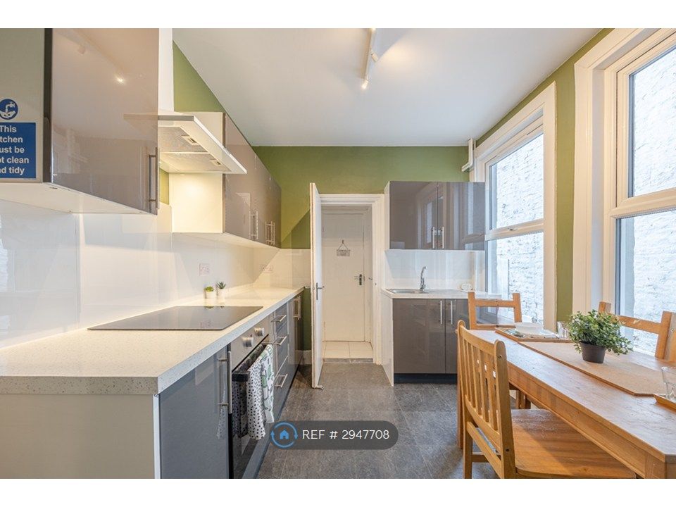 Property photo 3 of 20 Kitchen -1