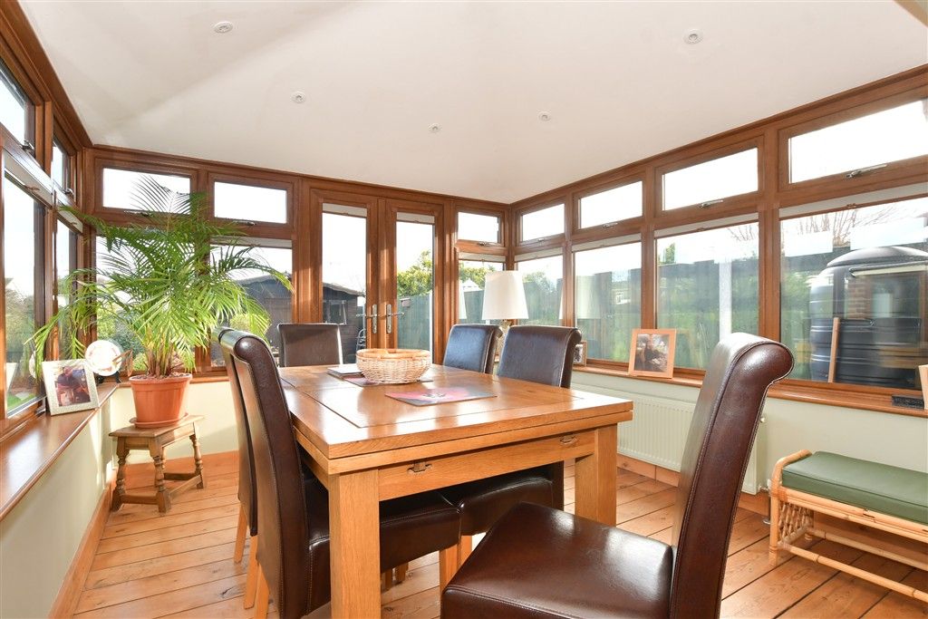 Property photo 2 of 11 Dining Area