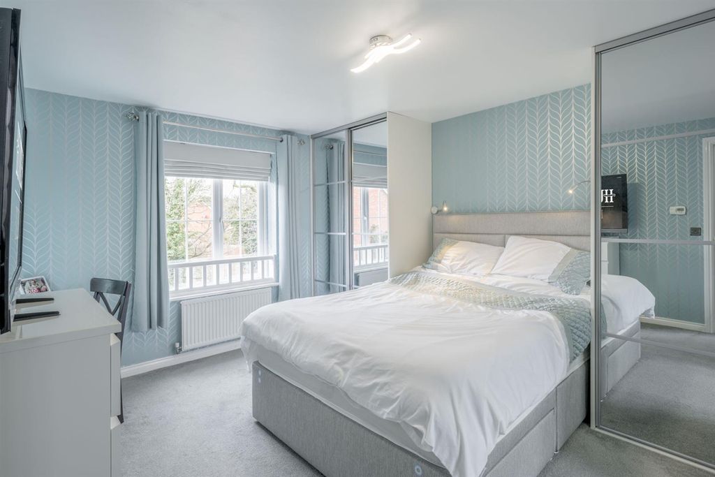 Property photo 3 of 29