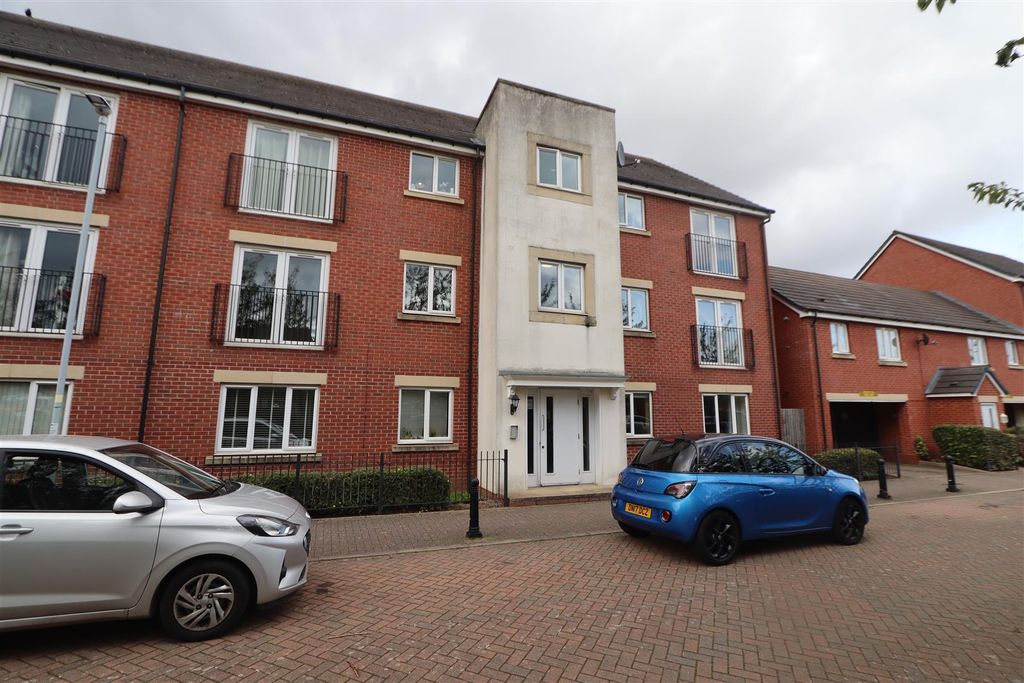 Property photo 1 of 9 Exterior.Jpg