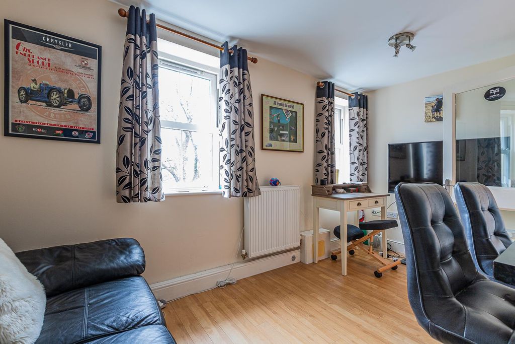 Property photo 3 of 8 Gwern Hafren 11-5.Jpg