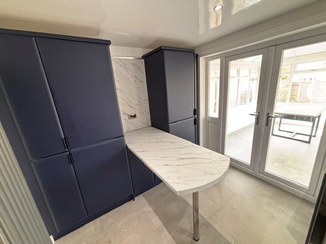 Property photo 3 of 13 Kitchen 2