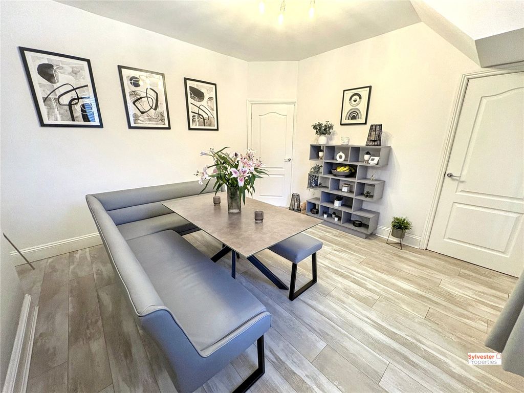 Property photo 3 of 30 Picture No. 20