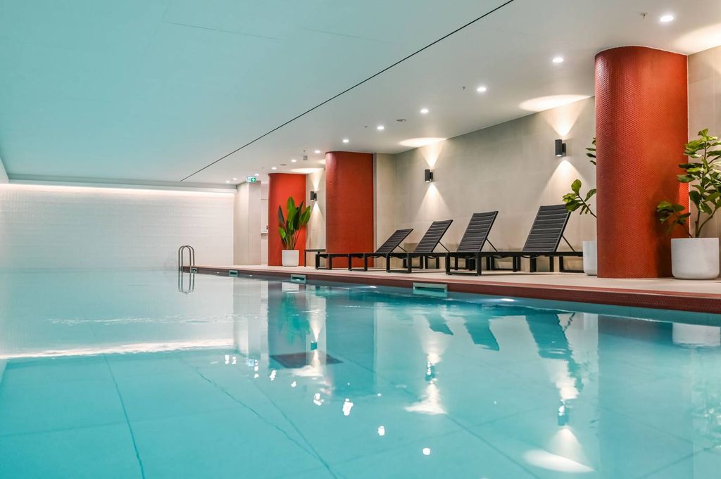 Property photo 2 of 27