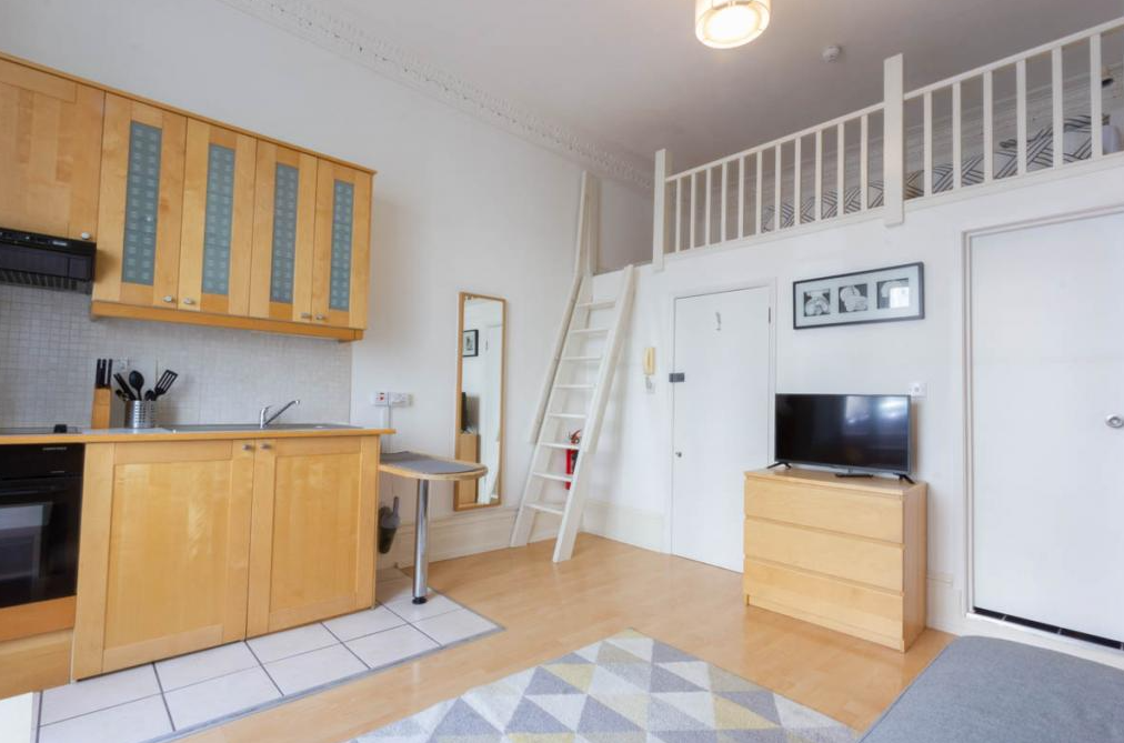 Property photo 2 of 9 Gallery
