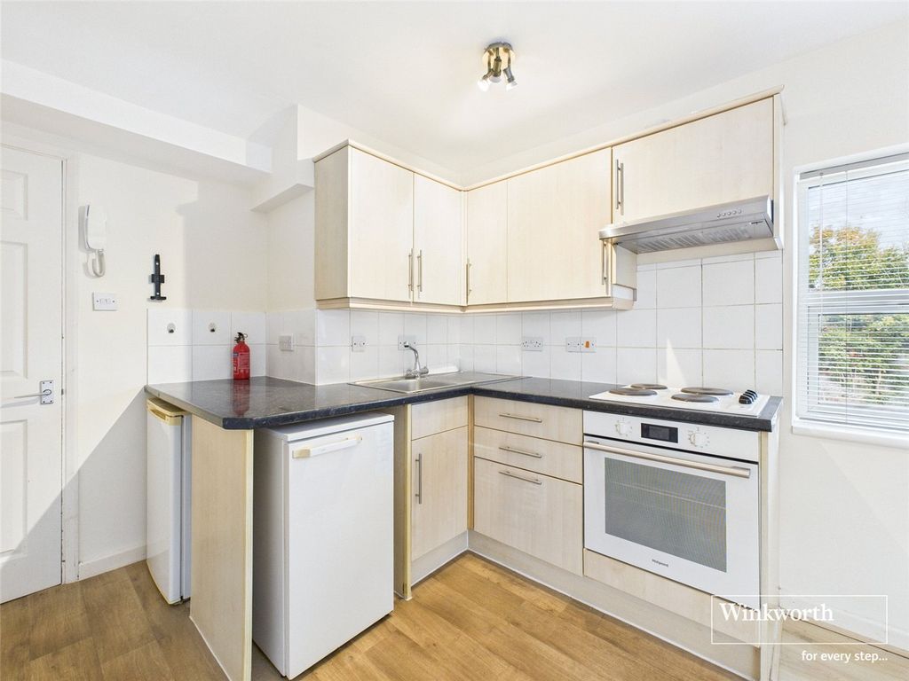 Property photo 2 of 7 Picture No. 15