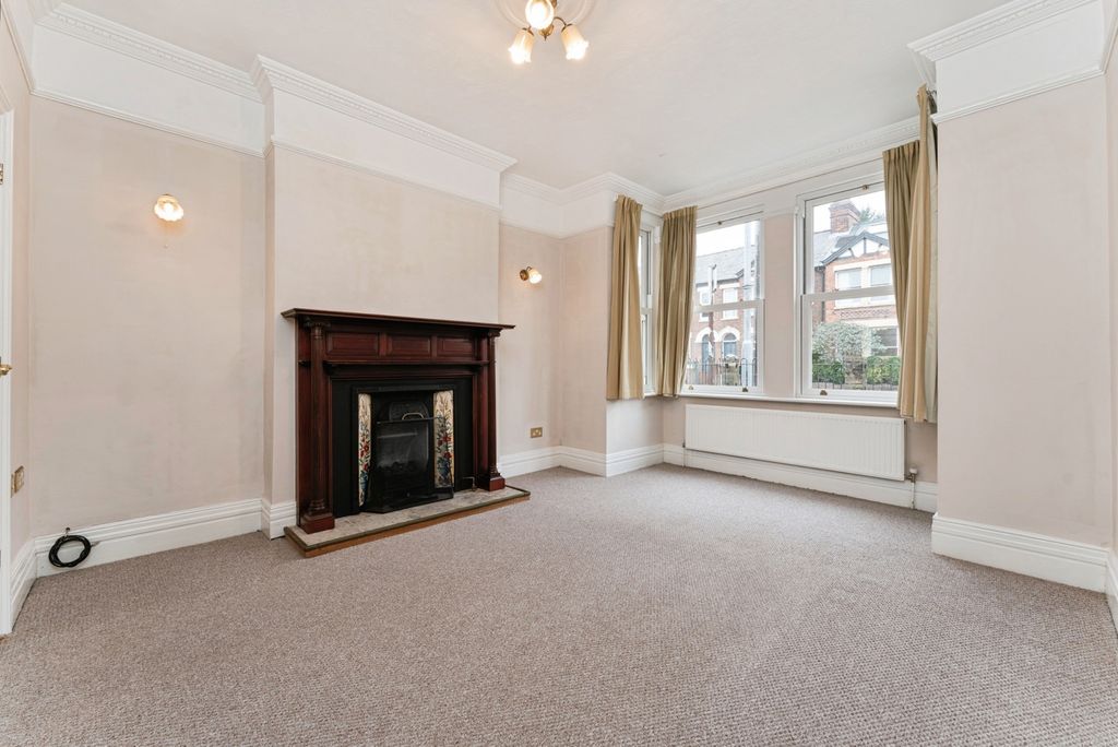 Property photo 2 of 30 Photo