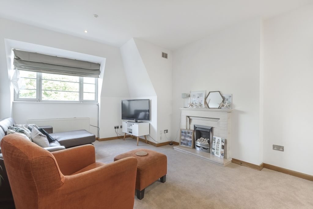 Property photo 1 of 7 520711 (2)