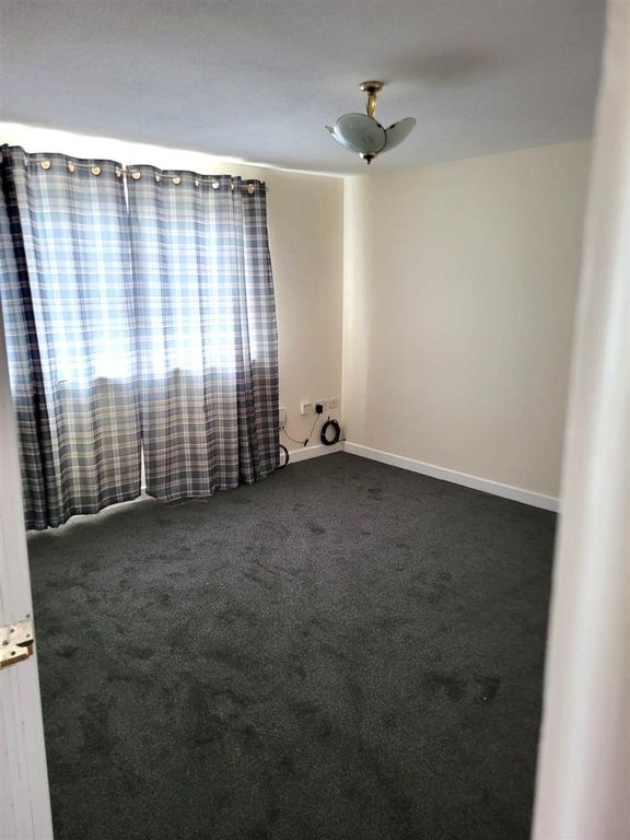 Property photo 3 of 6 Image11.Jpg