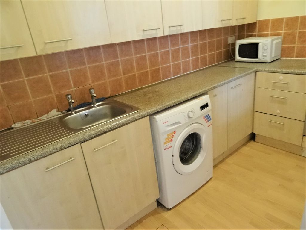 Property photo 2 of 4