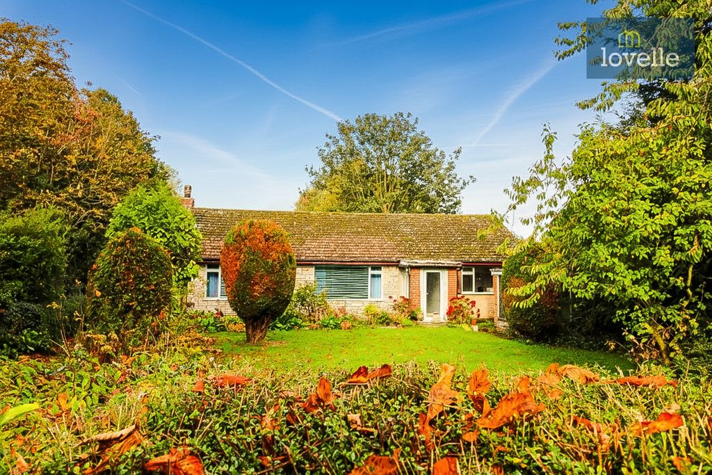 Property photo 1 of 18