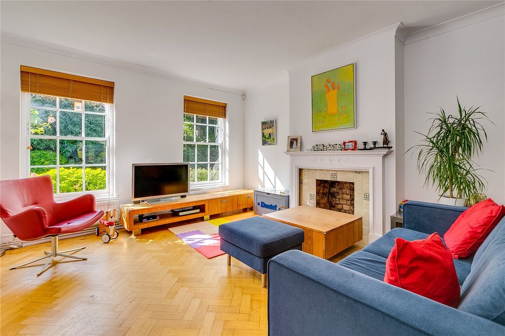 Property photo 1 of 10