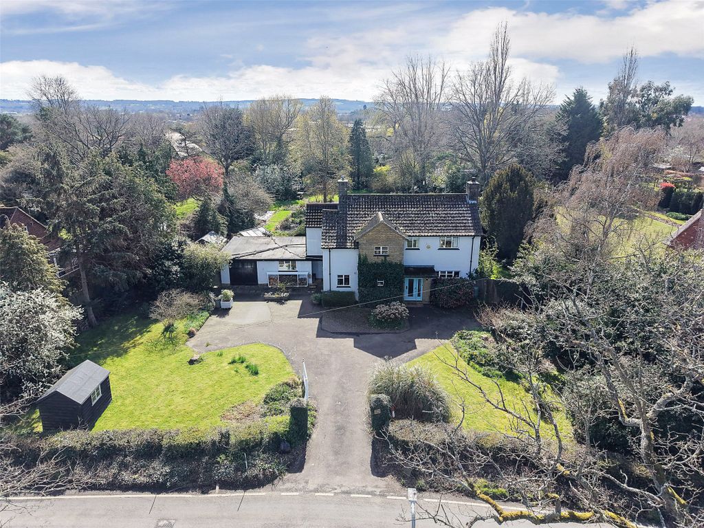 Property photo 1 of 22 Picture No. 01