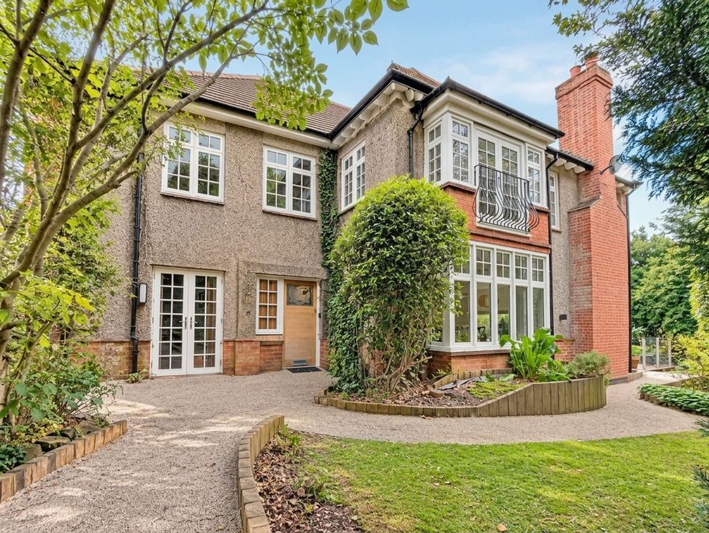 Property photo 1 of 25