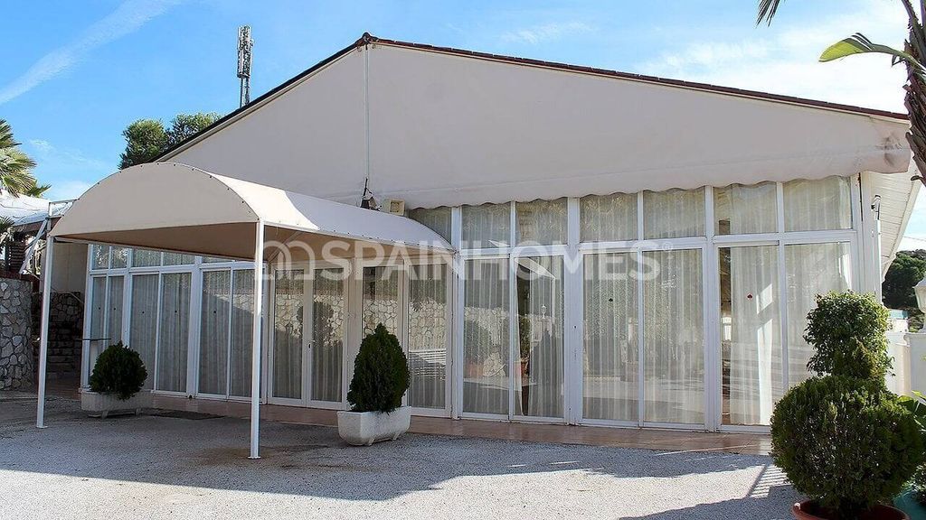 Property photo 2 of 22