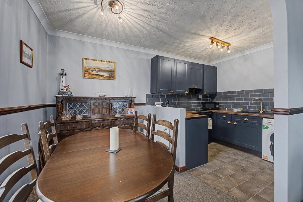 Property photo 3 of 17 Photo 3