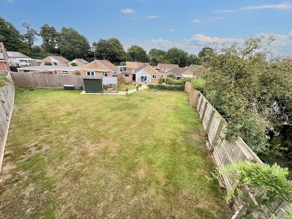 Property photo 2 of 19