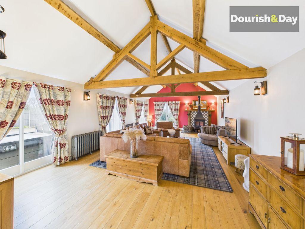 Property photo 2 of 45