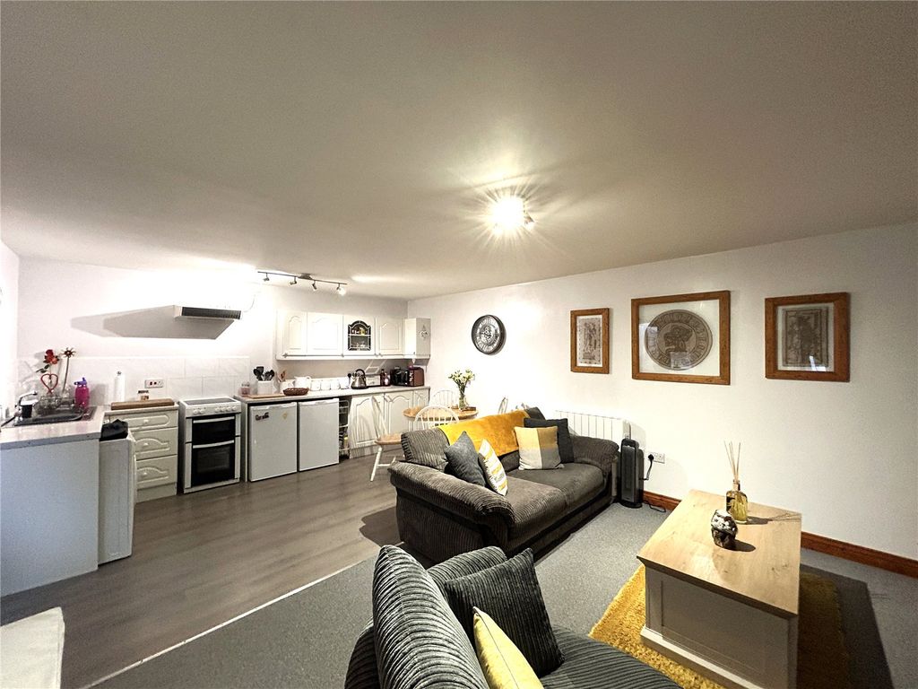 Property photo 3 of 8 Picture No. 03