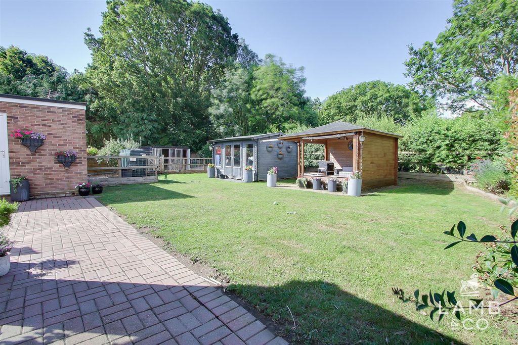 Property photo 3 of 16