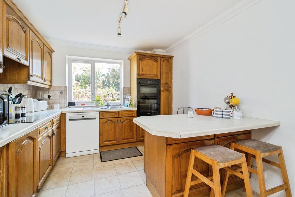 Property photo 2 of 19 Pbox-Img.Jpg