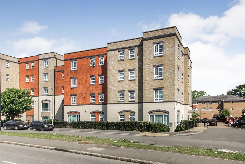 Property photo 1 of 7 Holyhead Front.Jpg