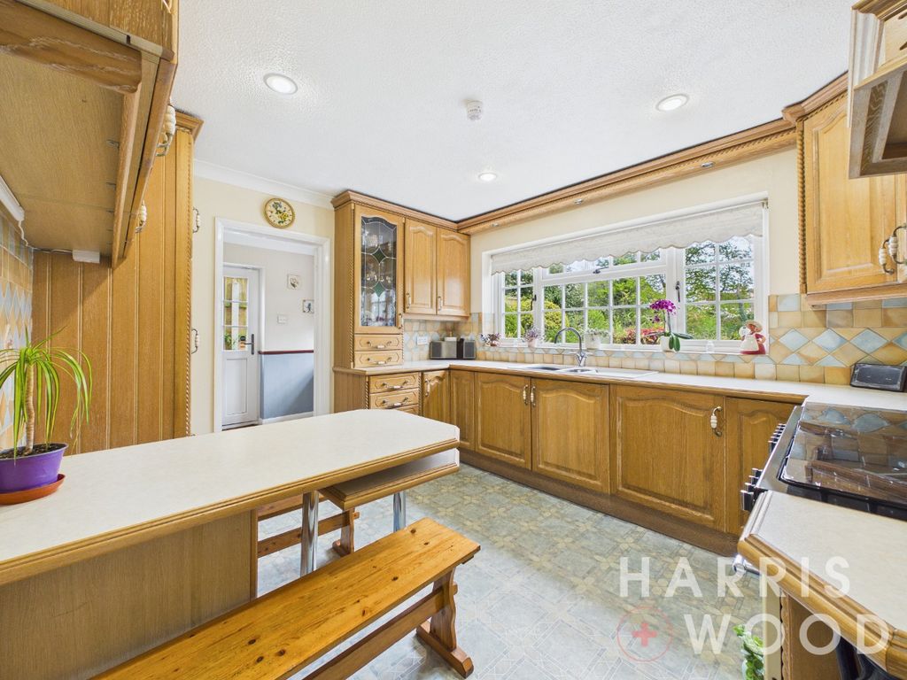 Property photo 3 of 40 4903955