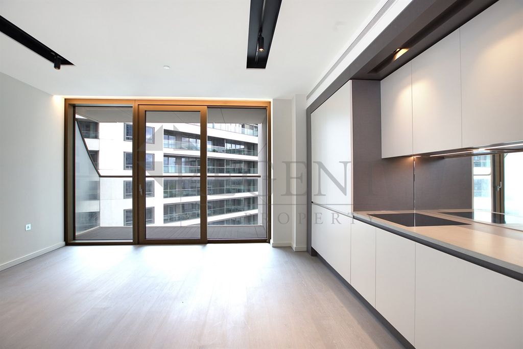 Property photo 2 of 14 Open Plan