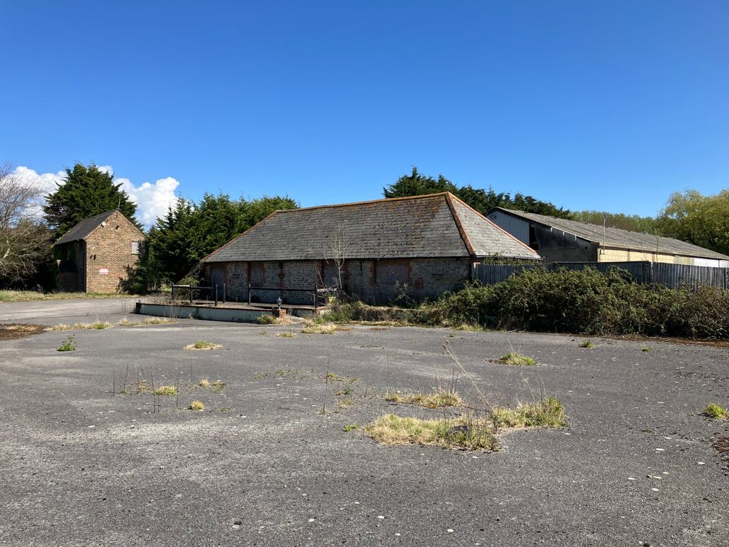 Property photo 1 of 6 Picture No. 09