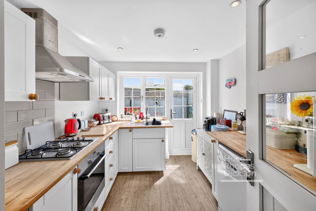 Property photo 3 of 19 Pbox-Img.Jpg