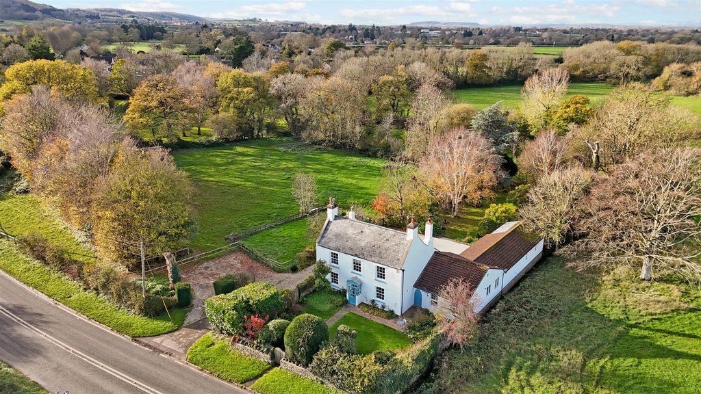 Property photo 1 of 36