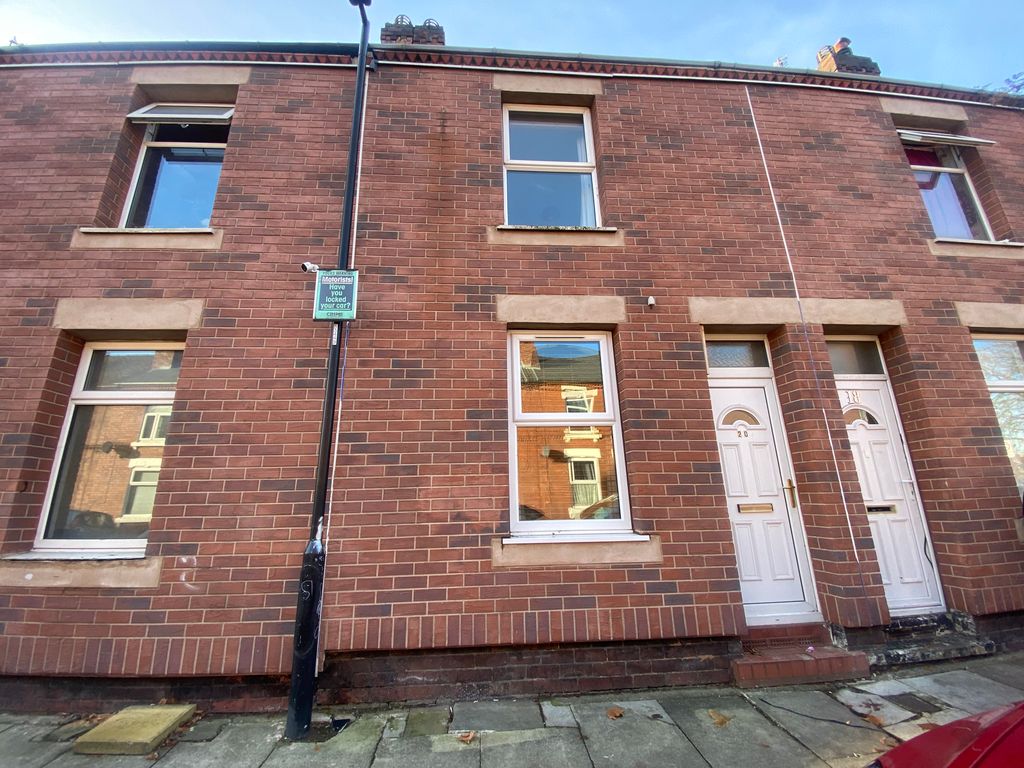 Property photo 2 of 14 Bedroom