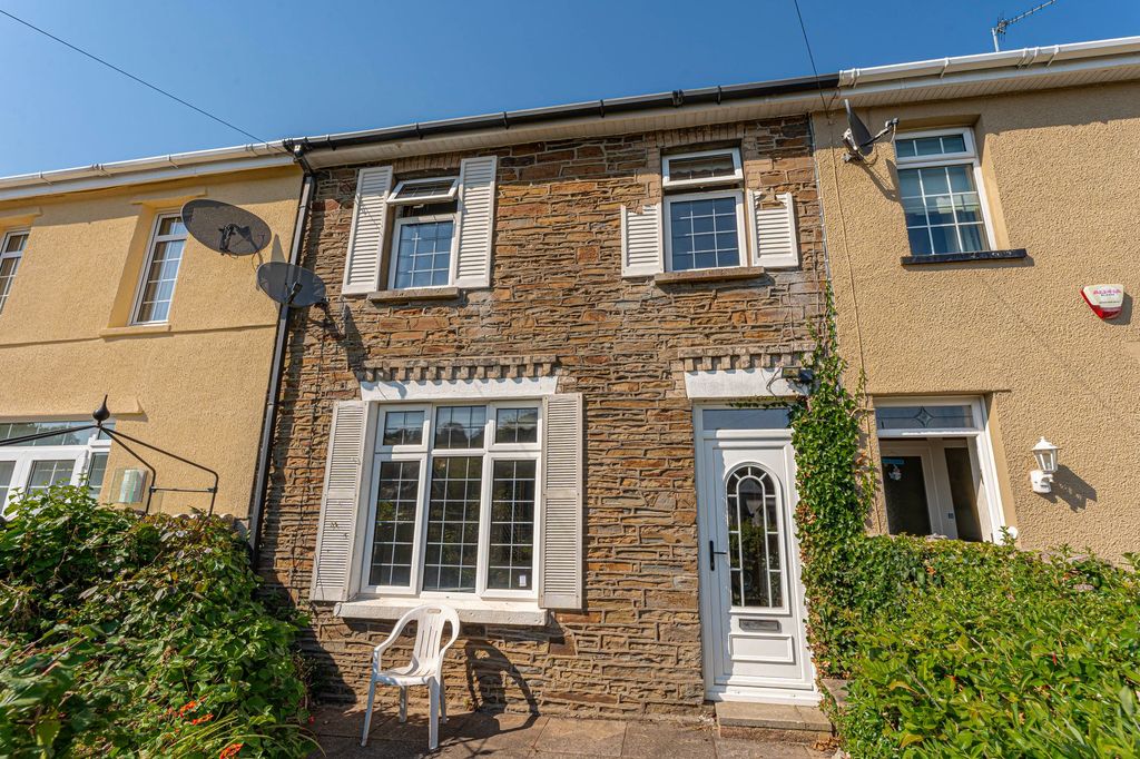 Property photo 1 of 37