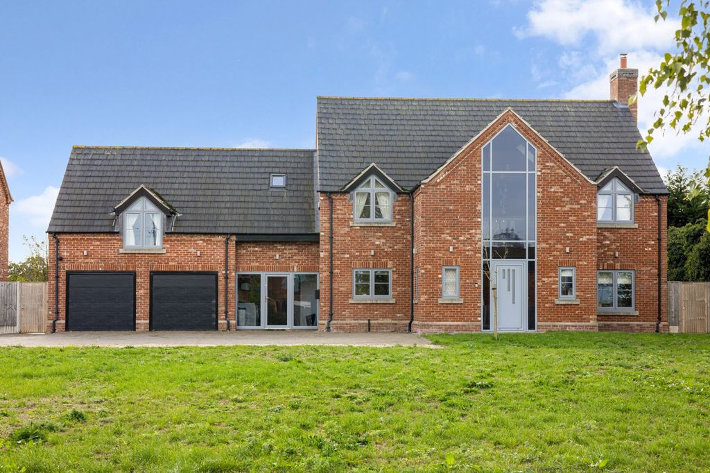 Property photo 1 of 24 Front View
