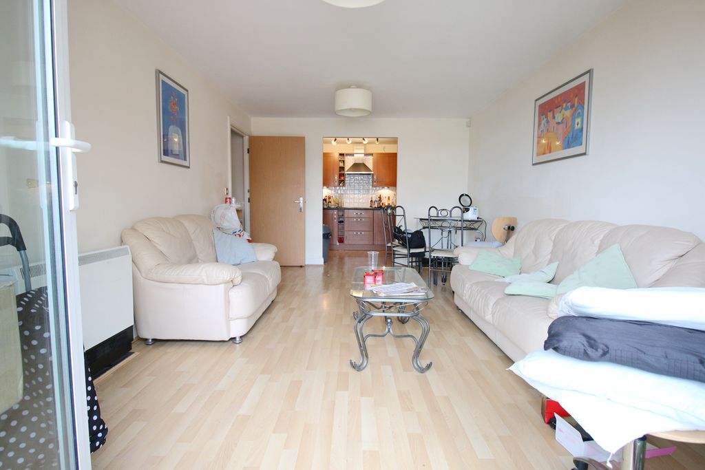 Property photo 3 of 11