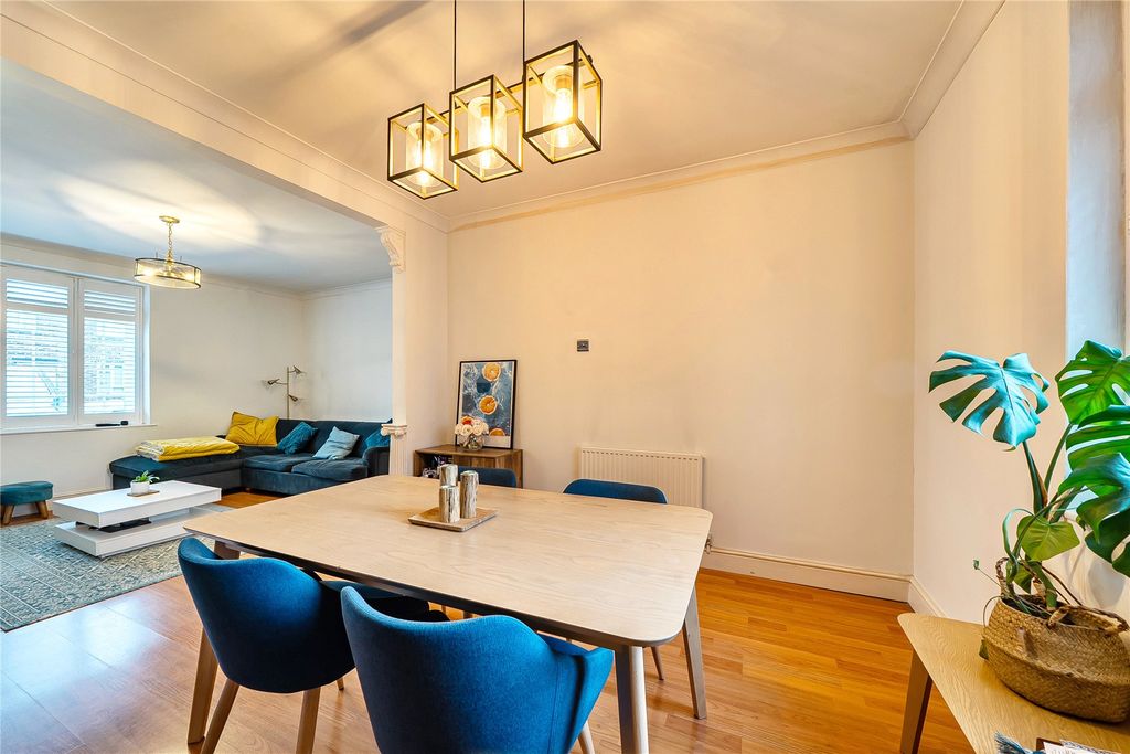 Property photo 3 of 15 Picture No. 10