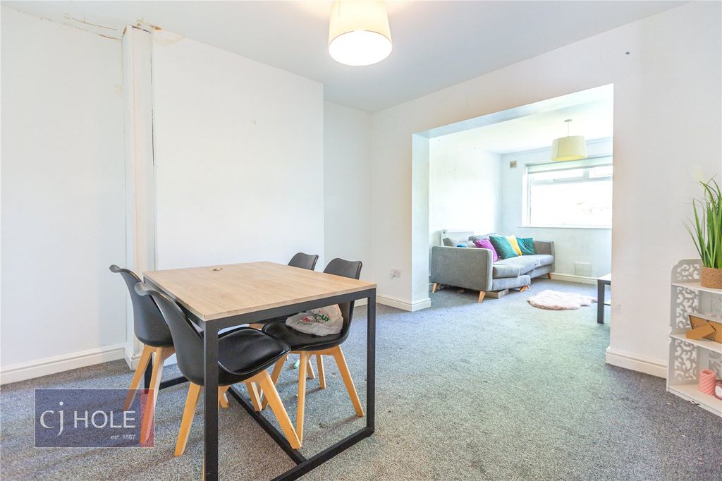 Property photo 1 of 18 Picture No. 17