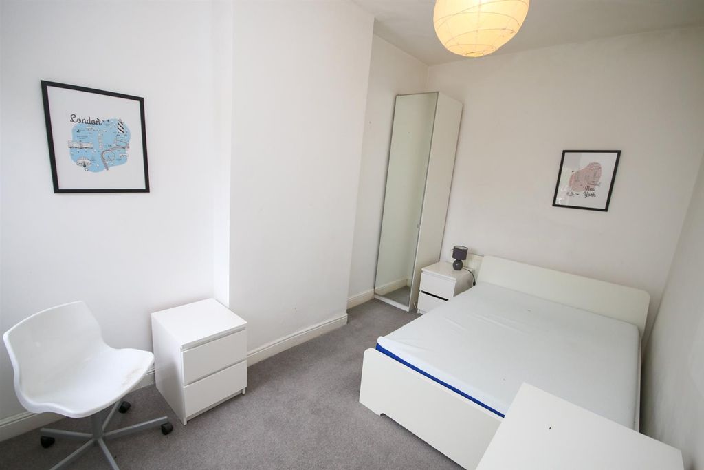 Property photo 3 of 12 Img_4560.Jpg