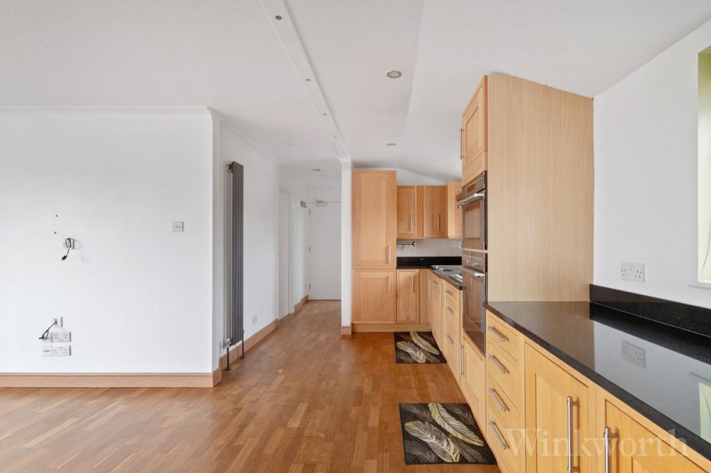 Property photo 3 of 9 Picture No. 06