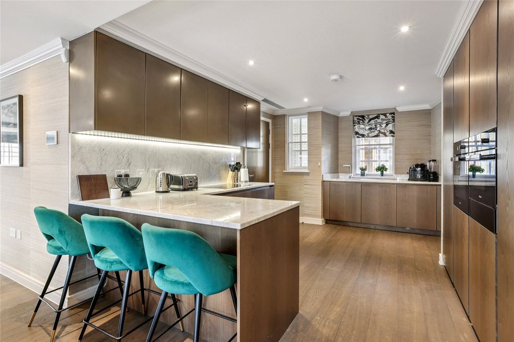 Property photo 2 of 32 New Kitchen