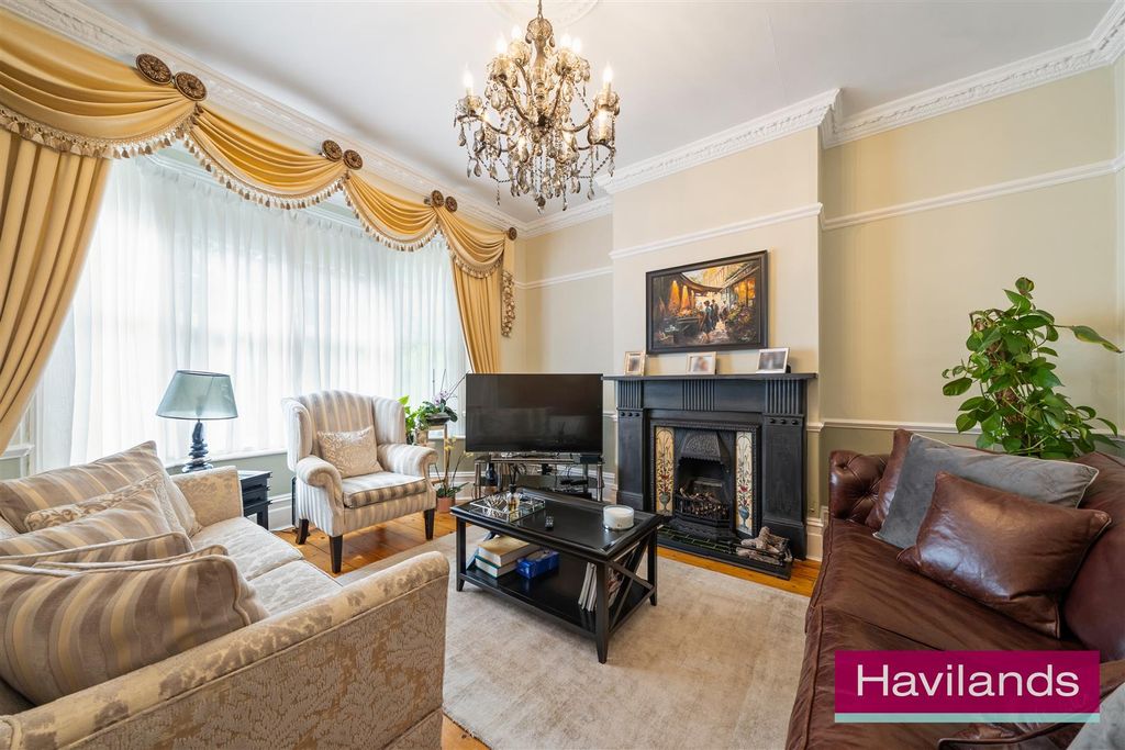 Property photo 3 of 22 Dryden Road-1.Jpg