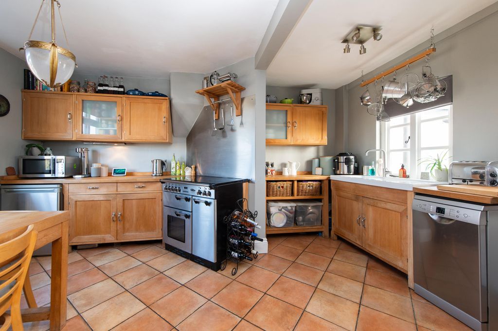 Property photo 3 of 15 Image