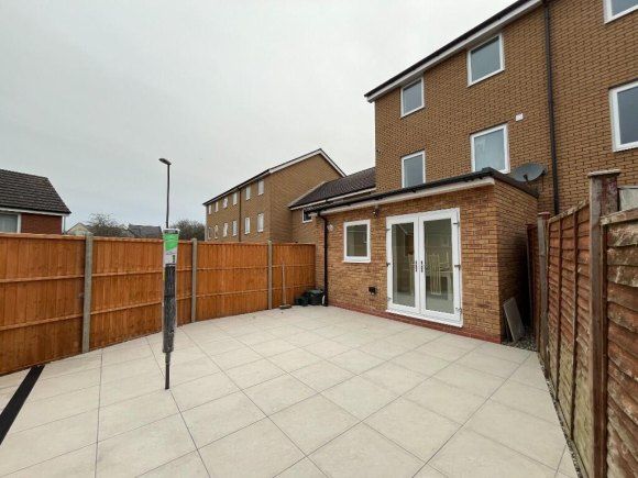 Property photo 3 of 11 F81942d6d8785171F8240991d8451980.Jpeg