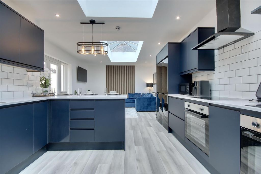 Property photo 2 of 25 Bmlg_U-Uzecc4Ibmp0x_Ma.Jpg