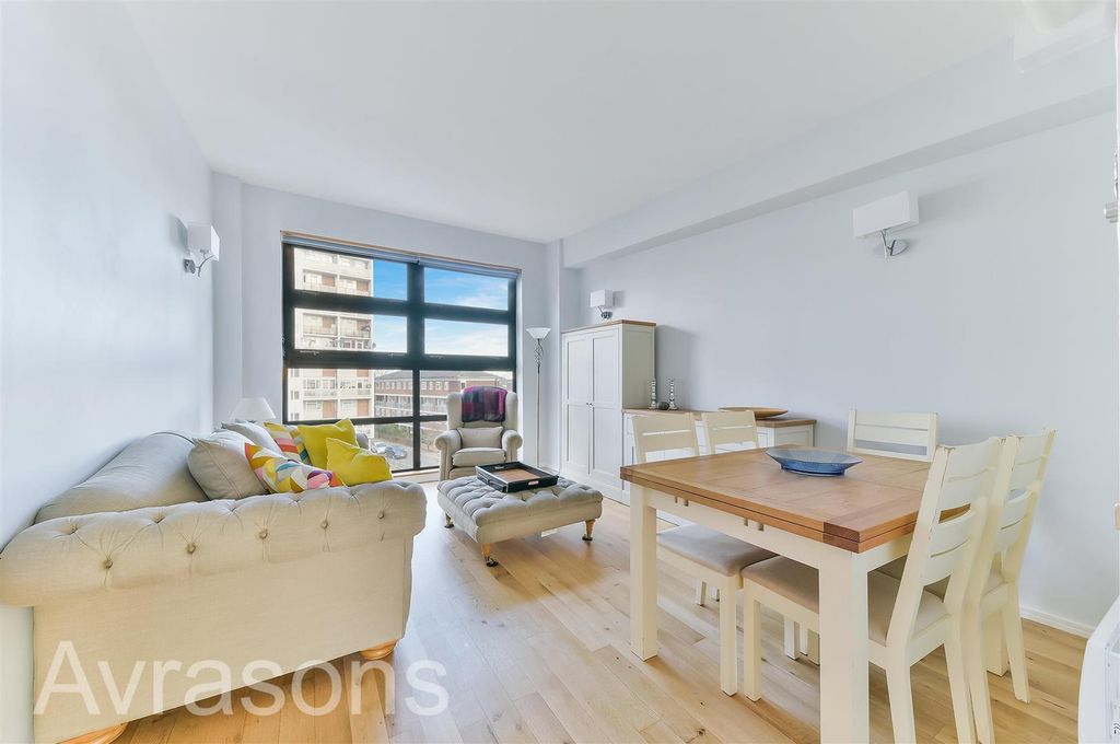 Property photo 1 of 10 Living Room
