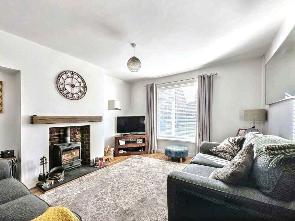 Property photo 3 of 22